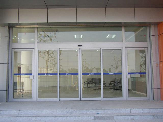 平板感应门