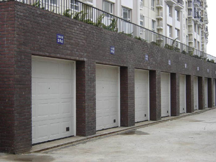 丰成小区车库门